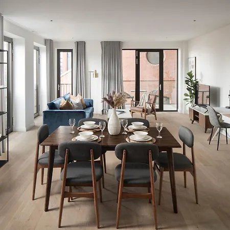 Urban Rest Docklands *