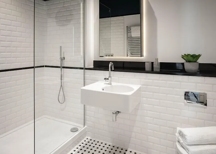 Urban Rest Docklands *