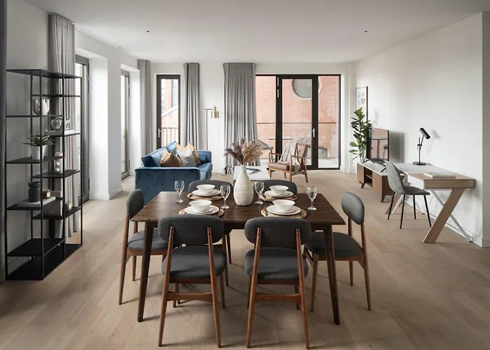 Urban Rest Docklands *